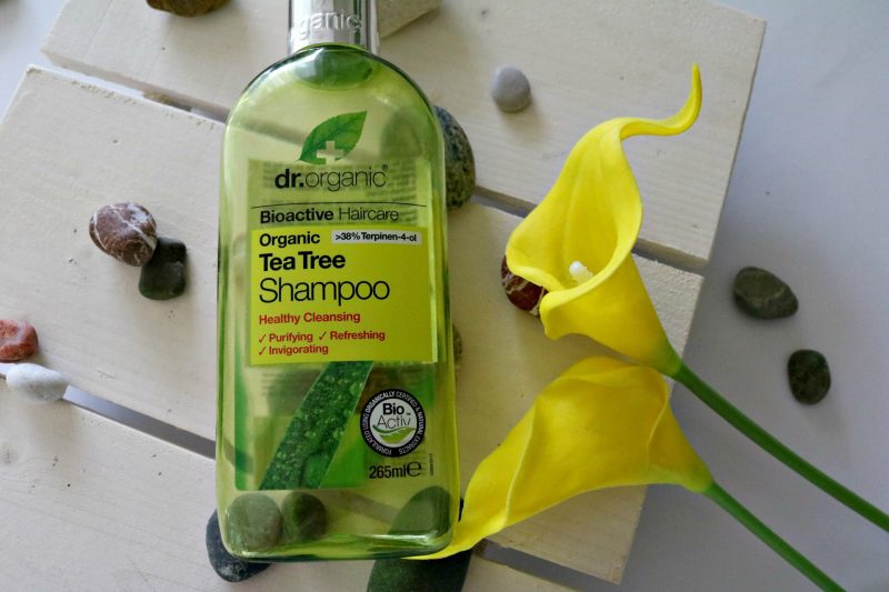 Porabljeni lepotni izdelki Dr. Organic Tea Tree shampoo